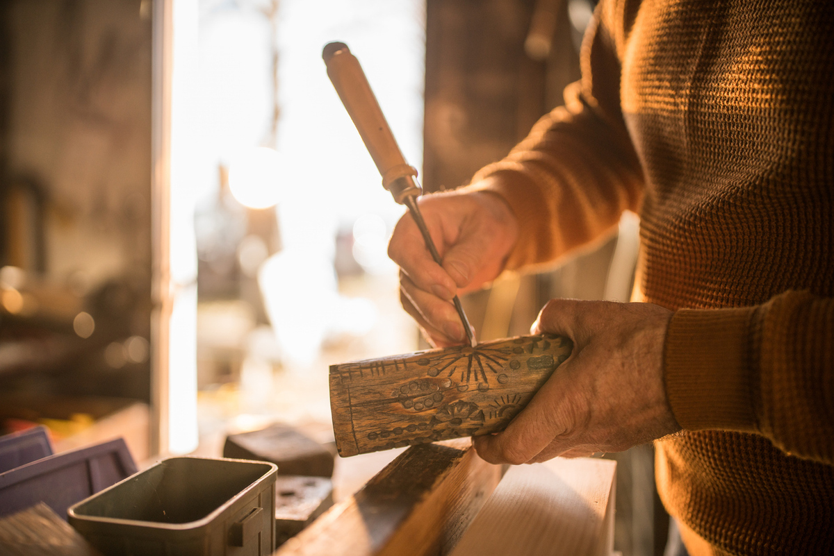 carving the wood
